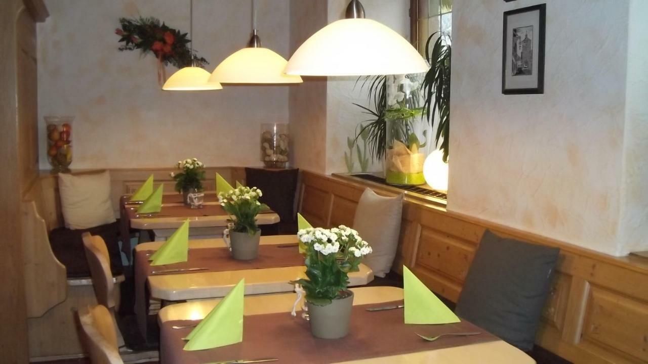 Hotel-Gasthof Krone-Lax Scheinfeld Екстериор снимка