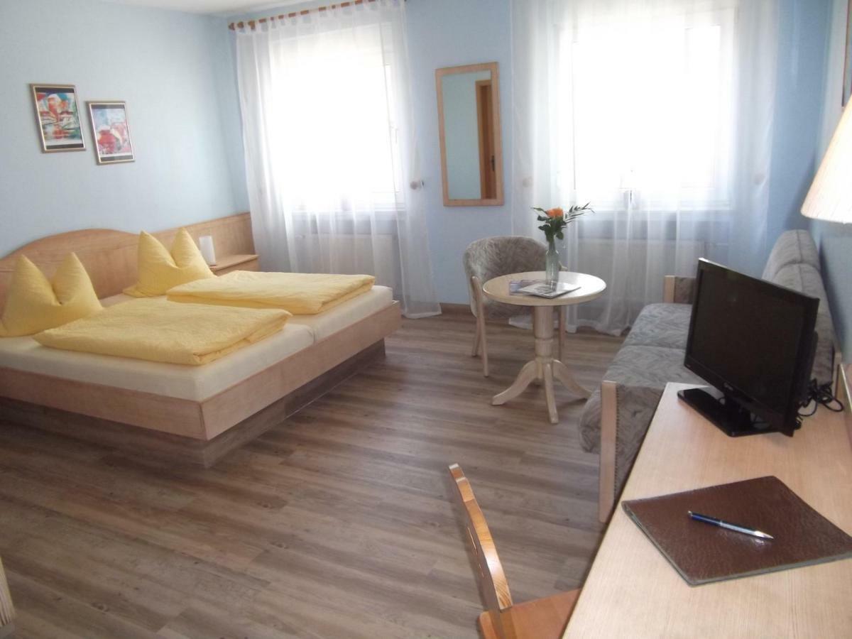 Hotel-Gasthof Krone-Lax Scheinfeld Екстериор снимка