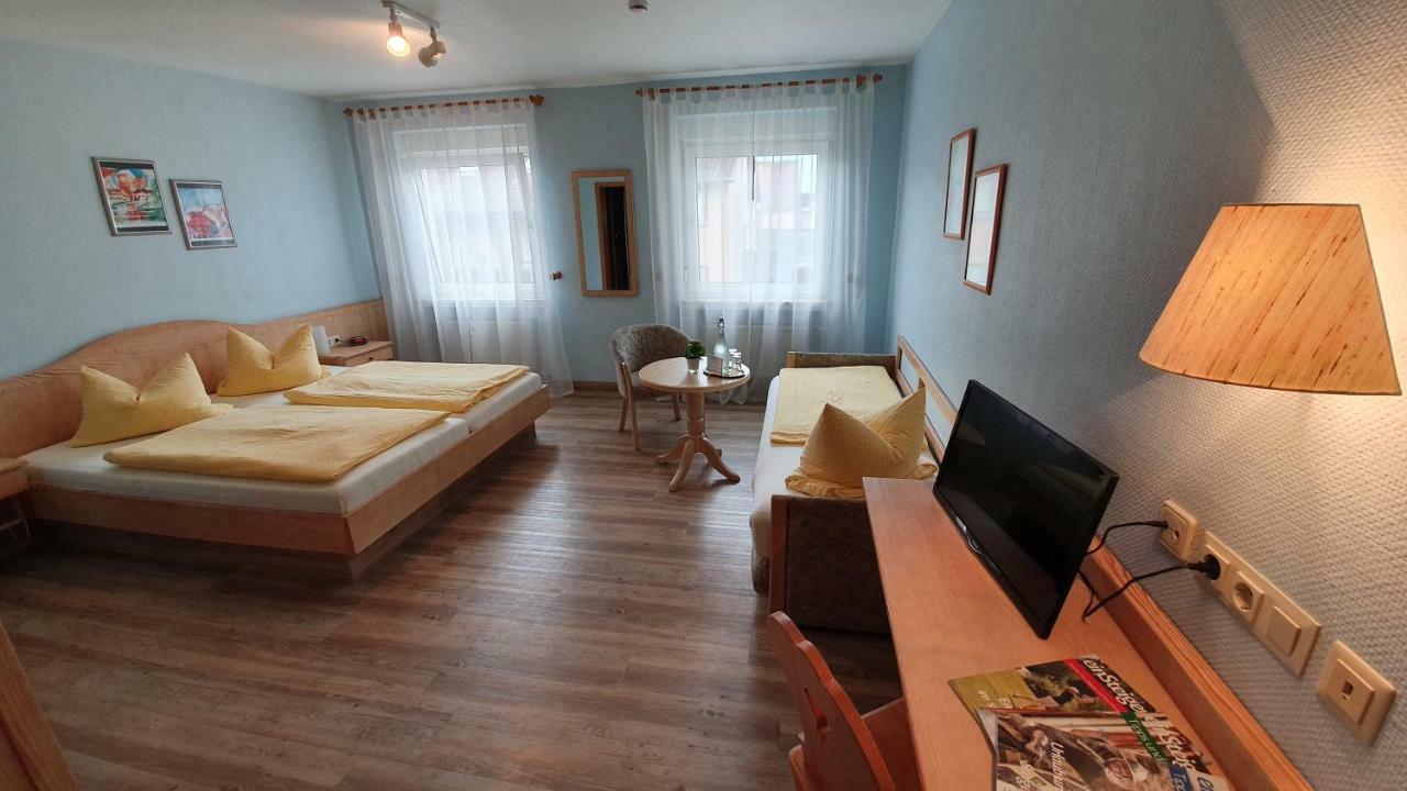 Hotel-Gasthof Krone-Lax Scheinfeld Екстериор снимка